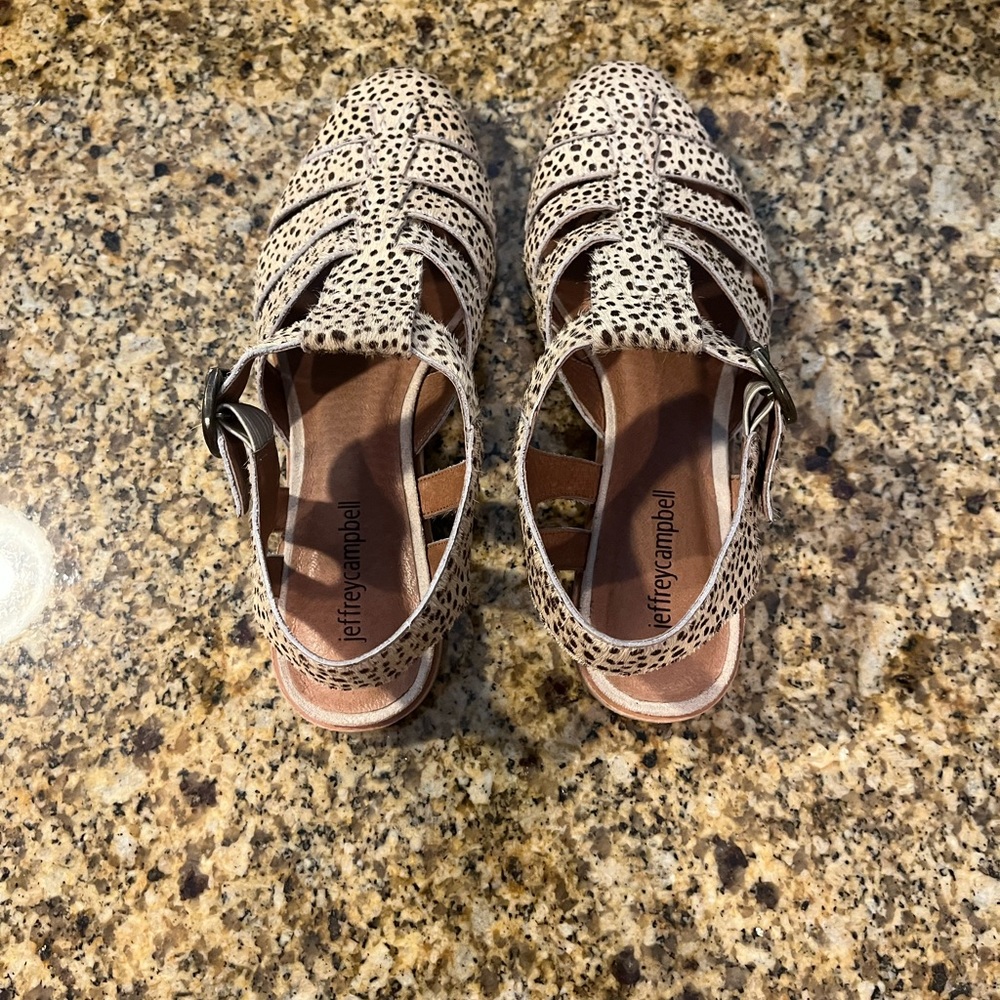 Jeffrey Campbell Angora Calf Hair Cheetah or Leopard Flats Sandals Size 7 - Picture 7 of 9